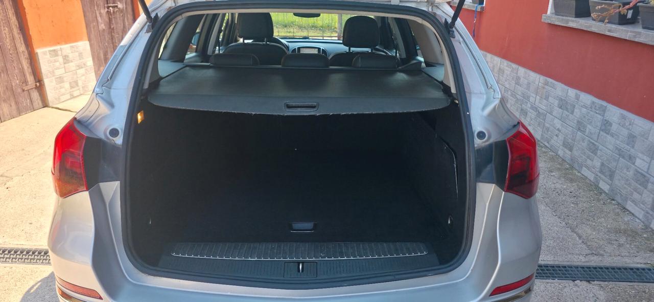 Opel Astra 1.7 CDTI 130CV Sports Tourer Cosmo