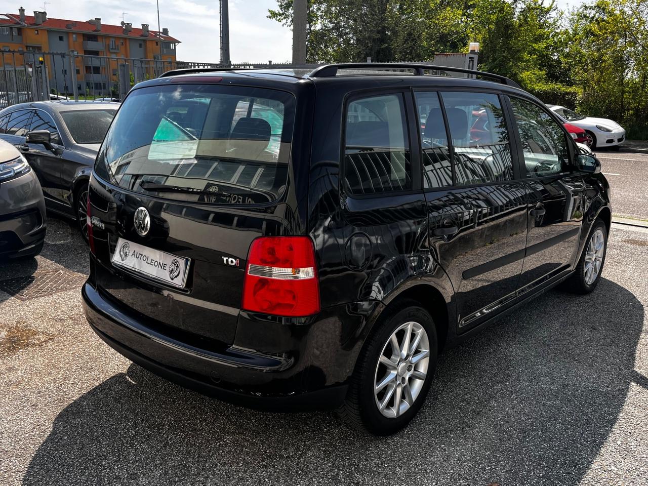 Volkswagen Touran 1.9 TDI 101CV 7 POSTI