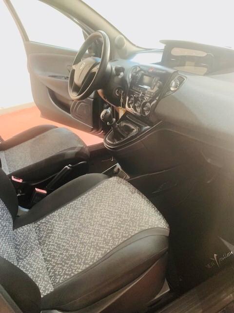 Lancia Ypsilon 1.2 69 CV 5 porte Gold-UNICO PROPRIETARIO-ECCELLENTE