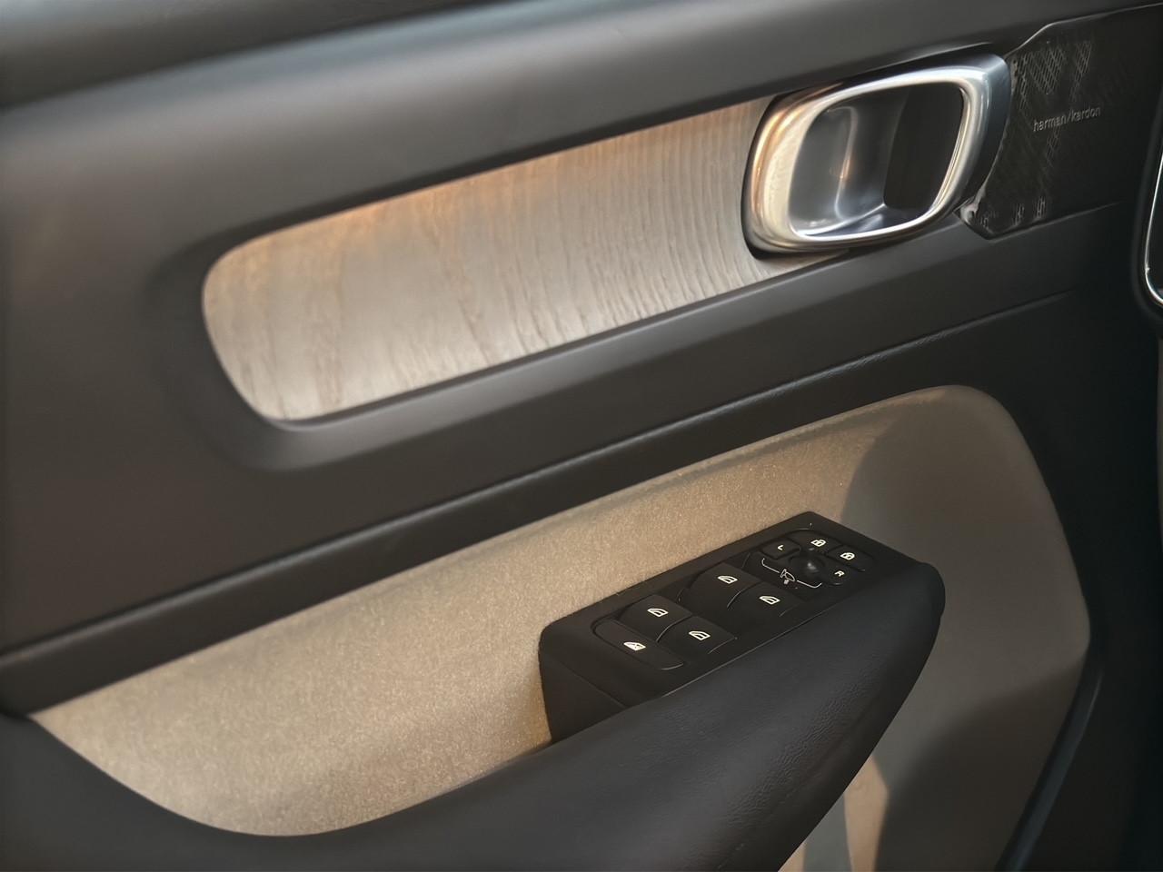 Volvo XC40 T5 Recharge Plug-in Hybrid Inscription