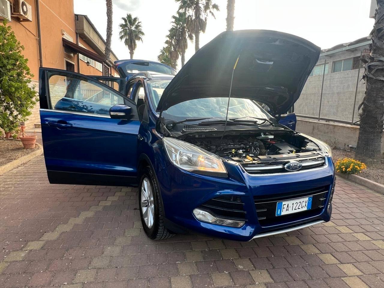 Ford Kuga 2.0 TDCI 150 CV S&S 4WD Titanium