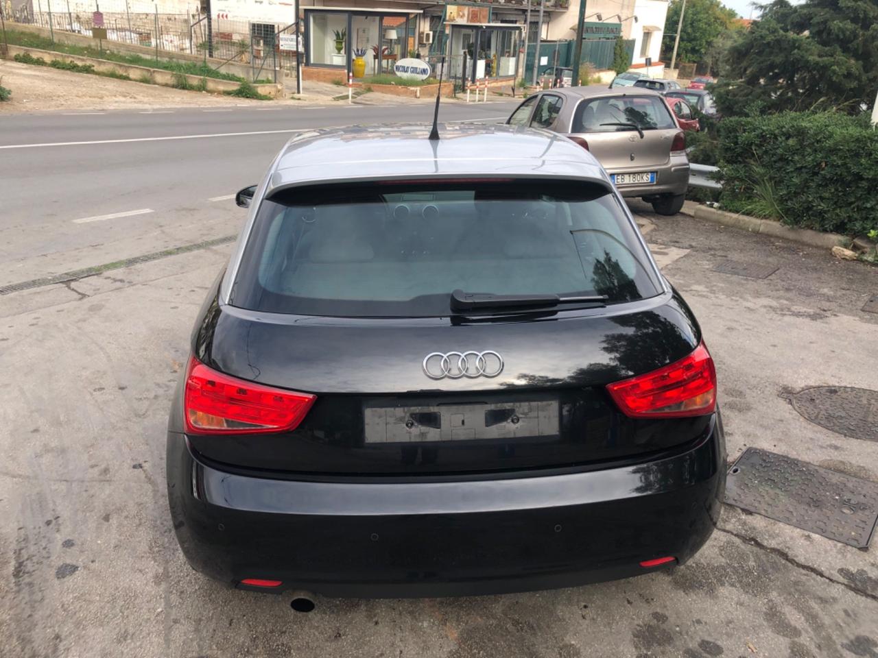 Audi A1 SPB 1.6 Tdi 90cv NEOPATENTATI