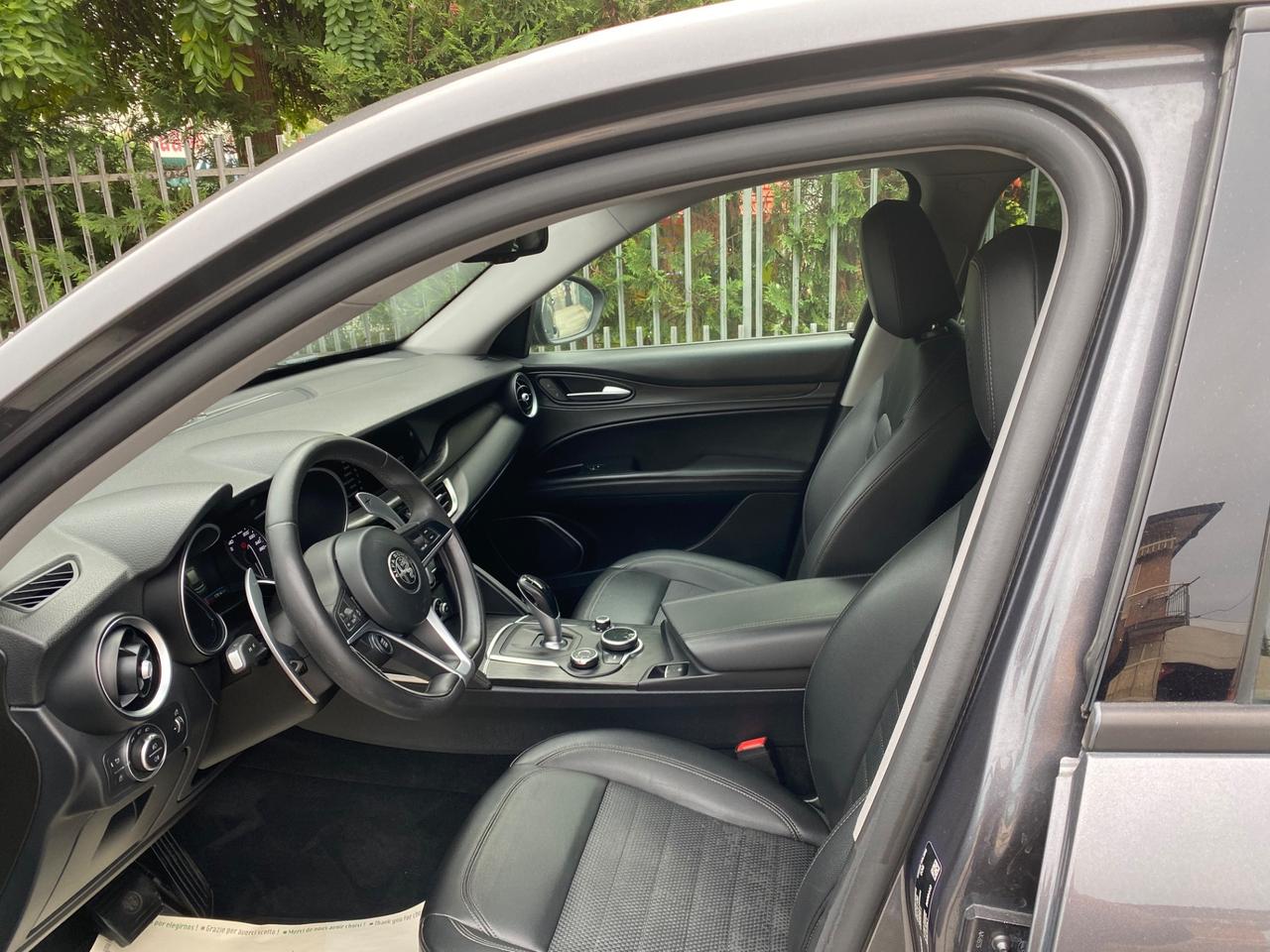 Alfa Romeo Stelvio 2.2 Turbodiesel 180 CV AT8 RWD Executive