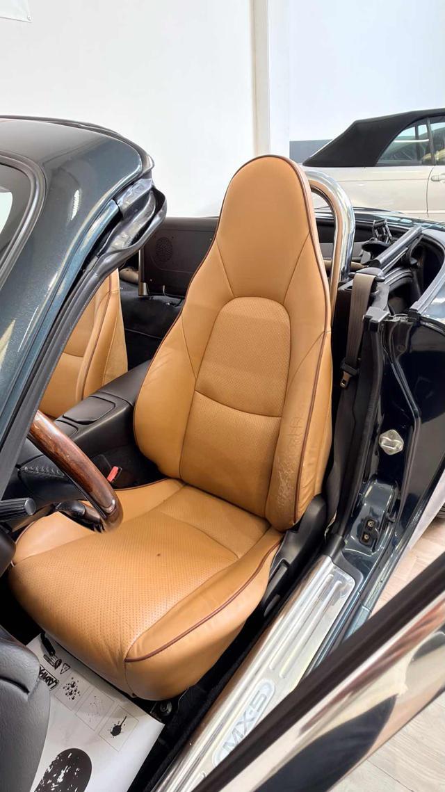 MAZDA MX-5 1.6i 16V cat Trilogy