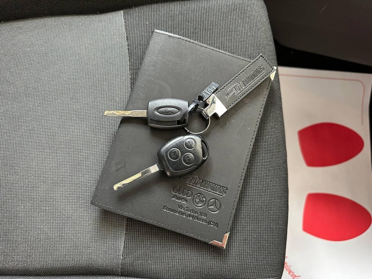 Ford Fiesta 1.2 - 5 porte Titanium