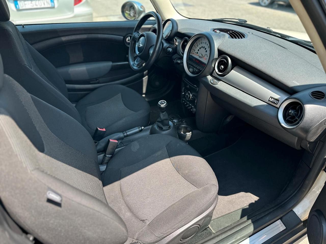 Mini Mini 1.6 16V One (55kW)