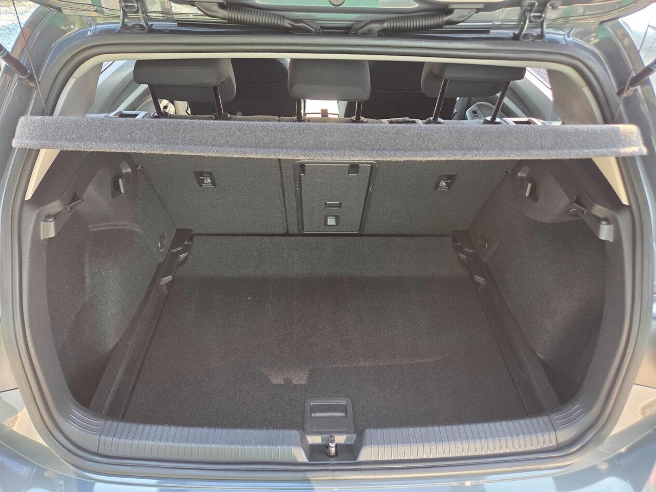 Volkswagen Golf 1.5 eTSI 130 CV EVO ACT DSG Life