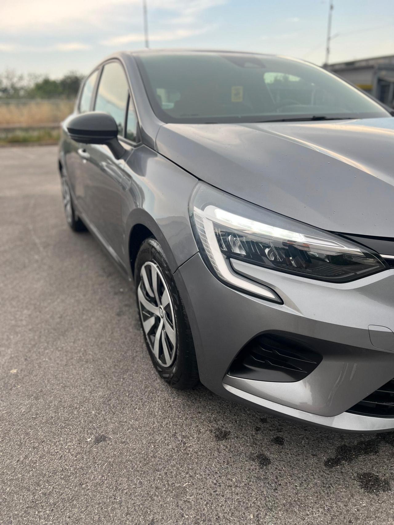 Renault Clio 65 CV 2024 NEOPATENTI IVA ESPOSTA