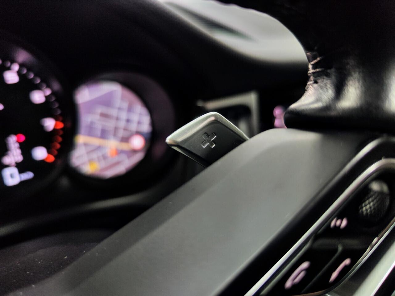 Porsche Macan 2.0 245cv Tetto Led