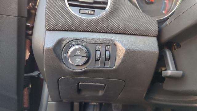 CHEVROLET Cruze 1.7 Diesel Station Wagon LTZ
