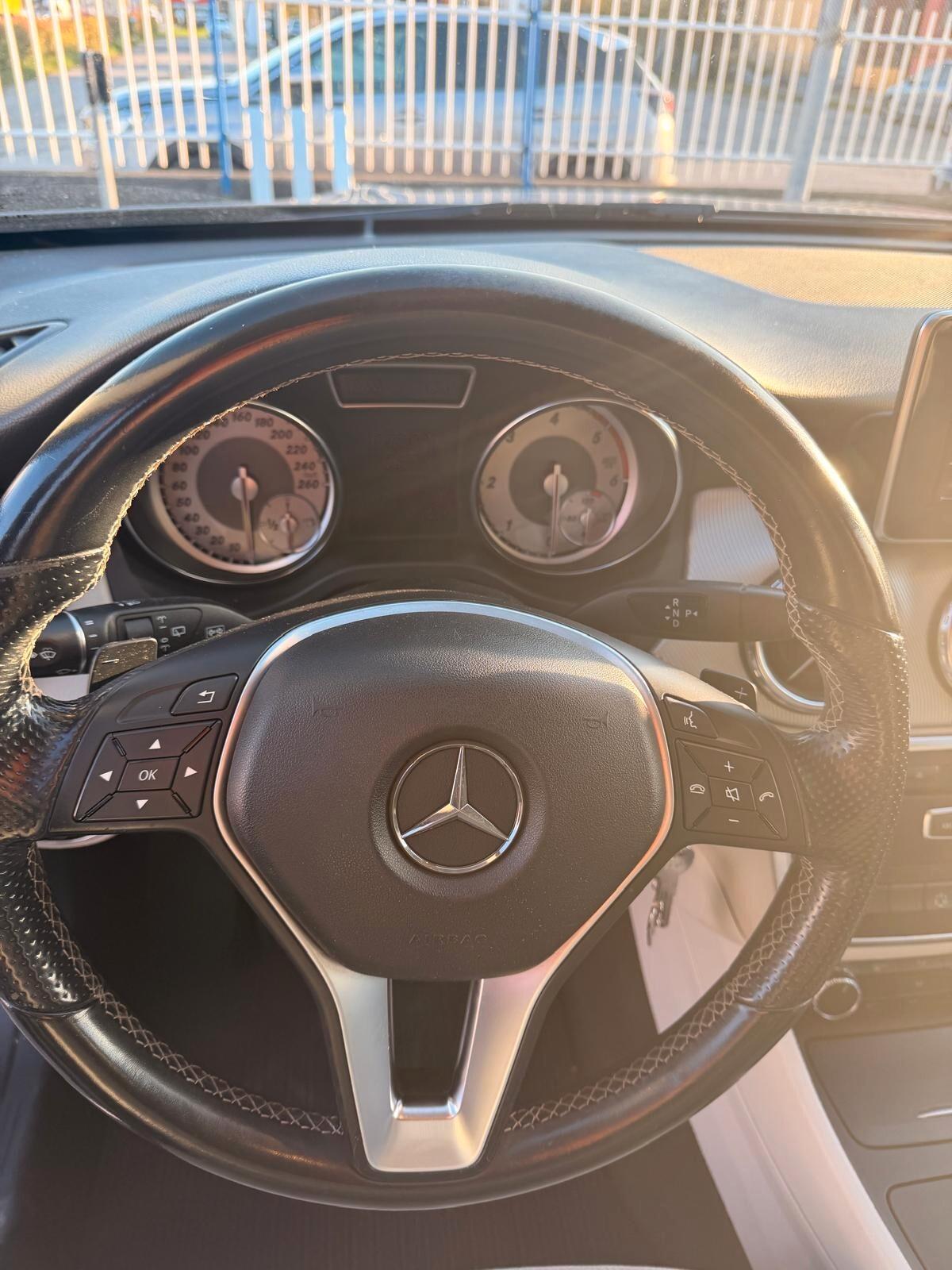 Mercedes-benz GLA 200 CDI Automatic Sport