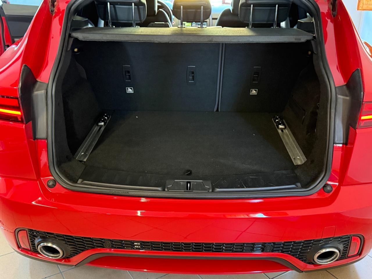 Jaguar E-Pace 2.0D 180 CV AWD aut. R-Dynamic SE FIRST EDITION