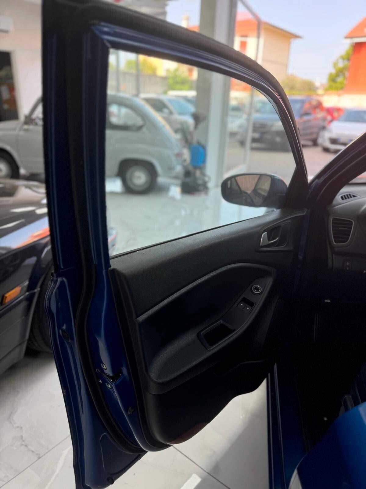 Hyundai i20 1.2 5 porte Econext Connectline - Danneggiata