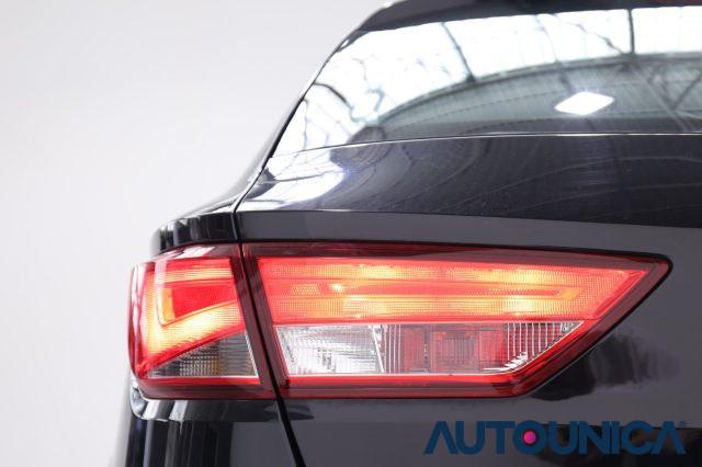 SEAT Leon 1.6 TDI 115 CV 5PORTE STYLE FARI LED NEOPATENTATI