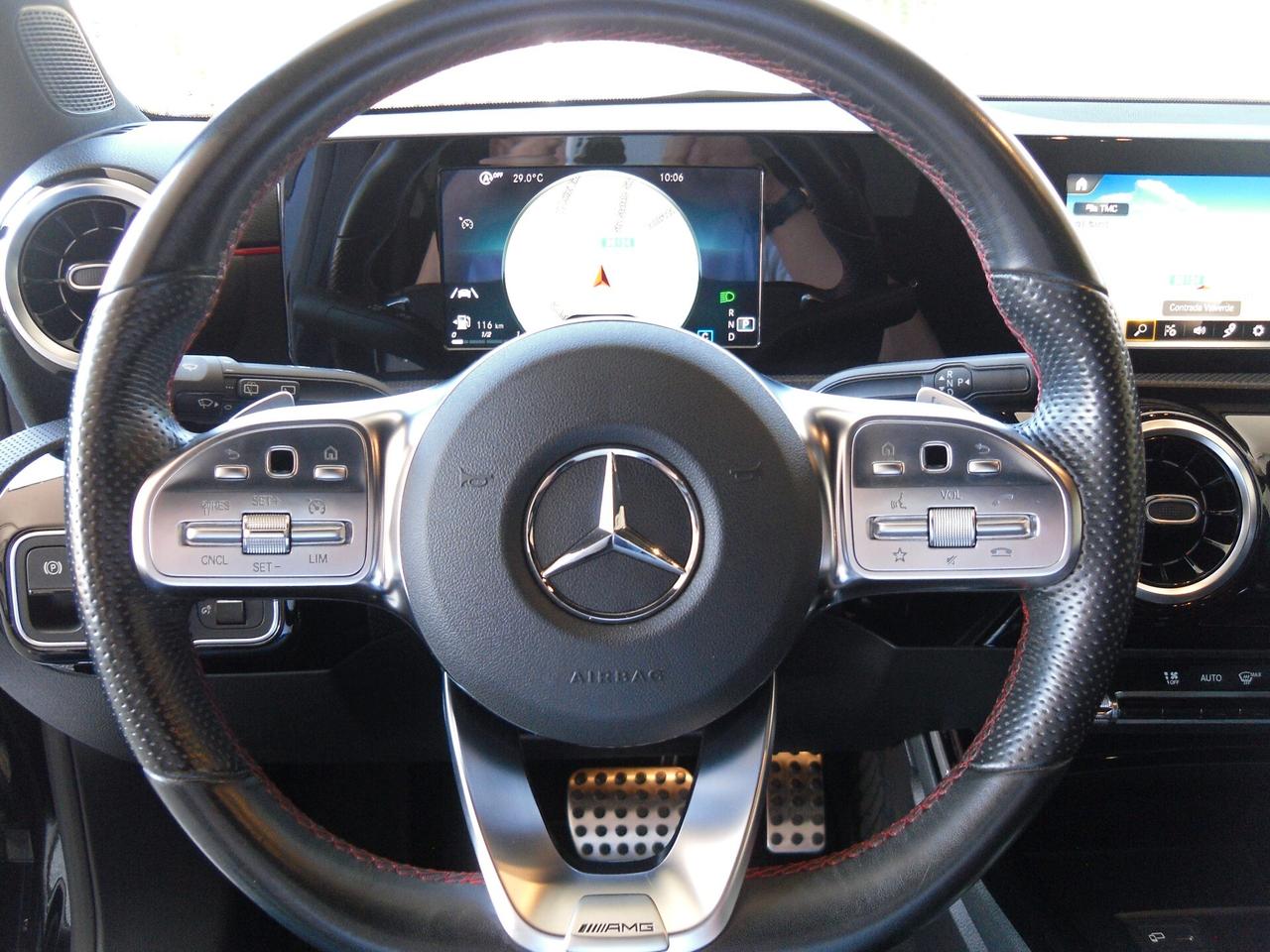 Mercedes-benz A 180 d Premium AMG