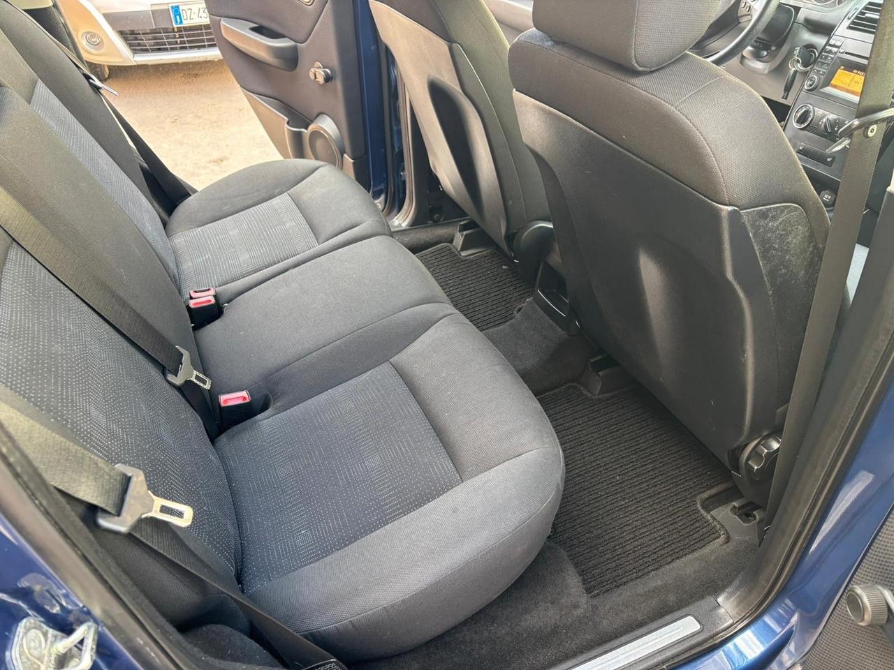 Mercedes-benz A 160 CDI BlueEFFICIENCY Avantgarde