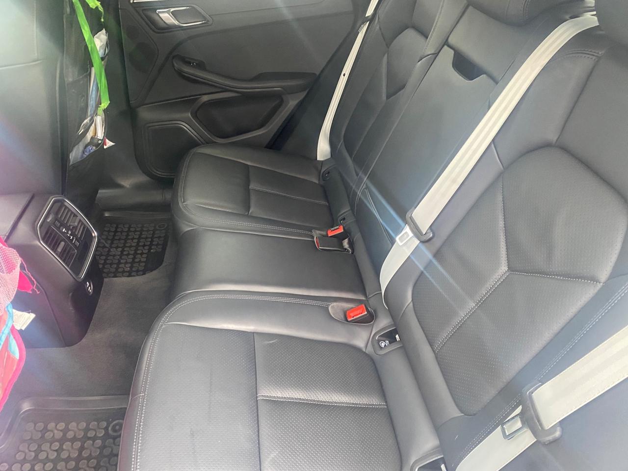 Porsche Macan 2.0 265CV