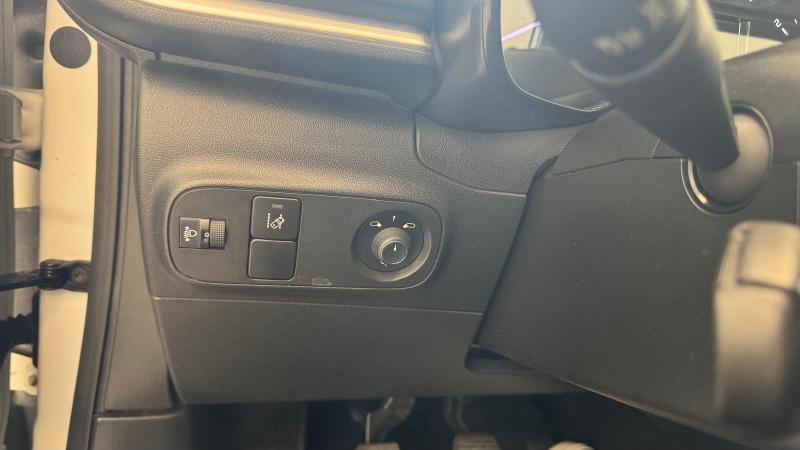 Citroen C3 1.2 puretech Feel Pack NAVI 82 Cv.