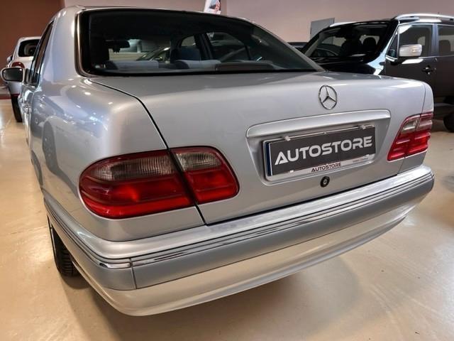 Mercedes-benz E 200 E 220 CDI EXECUTIVE