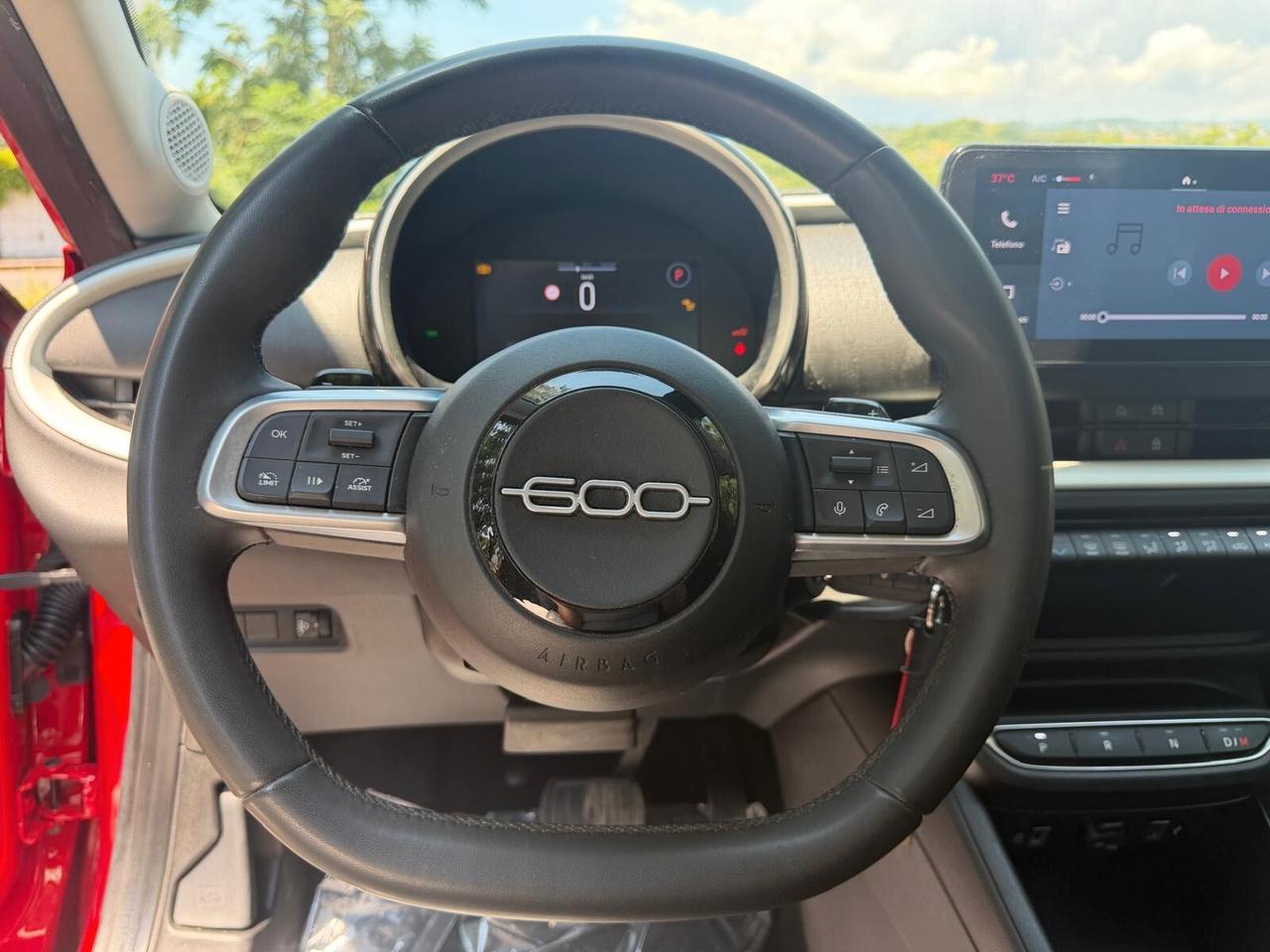 Fiat 600 Hybrid 100 CV DCT MHEV