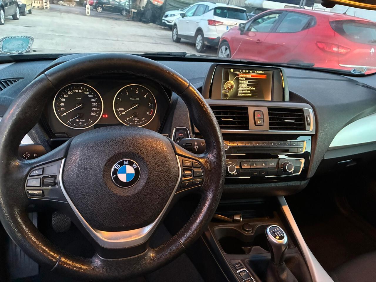 Bmw 114 114d 5p. Advantage