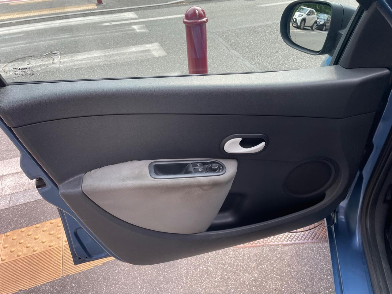 Renault Clio 1.2 16V 5 porte/1PROP/GARANZIA 12 MESI