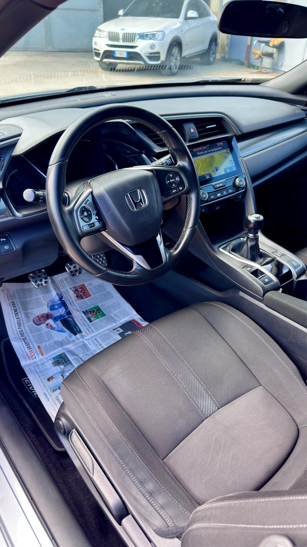 Honda Civic 1.0T 5 porte Executive Premium
