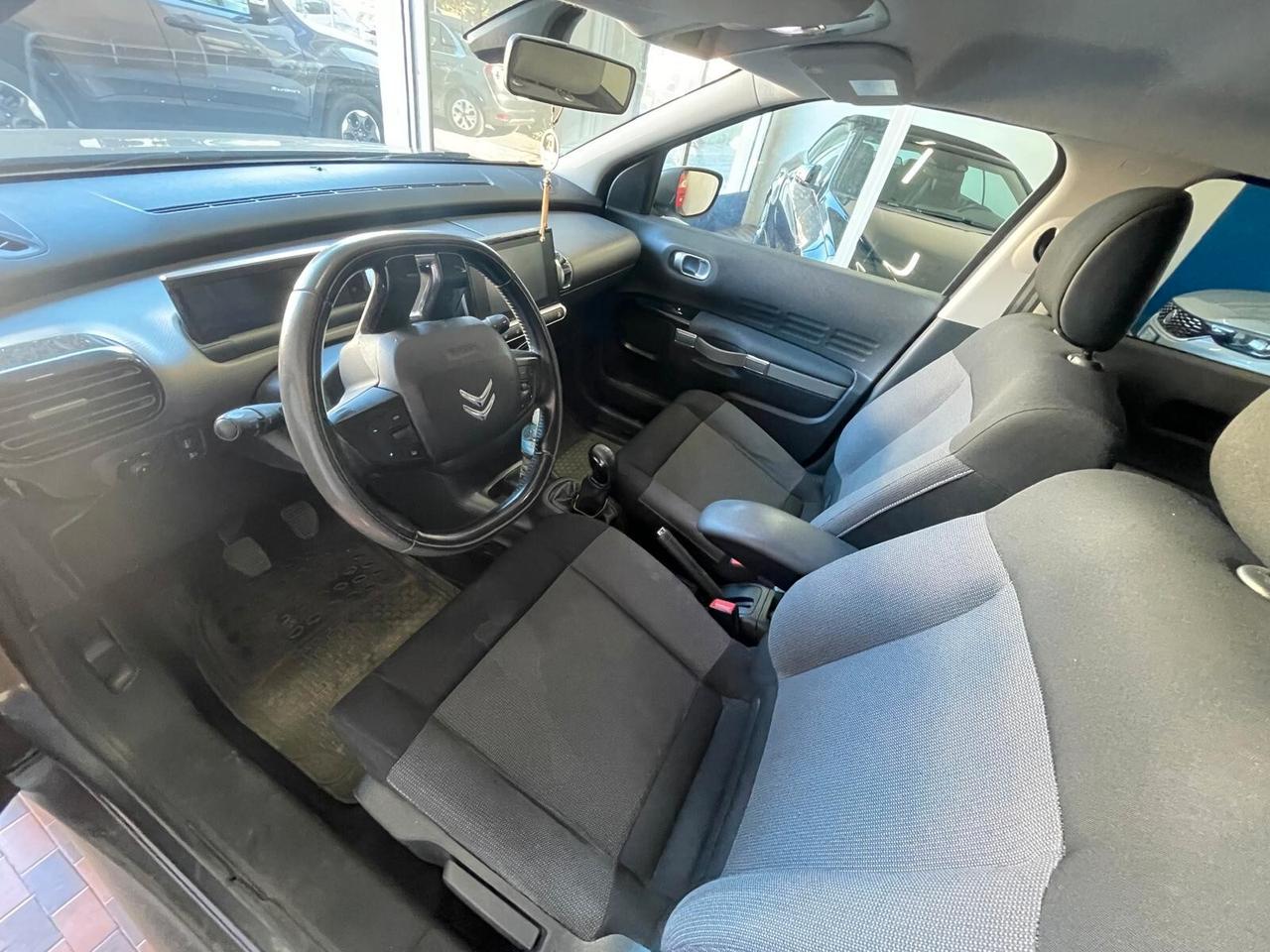 Citroen C4 Cactus BlueHDi 100 Shine