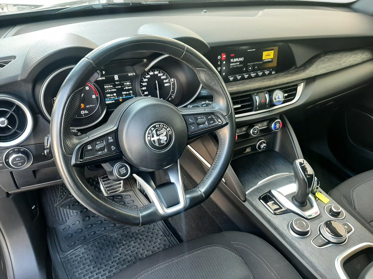 Alfa Romeo Stelvio 2.2 TD 160 CV AT8 RWD Business
