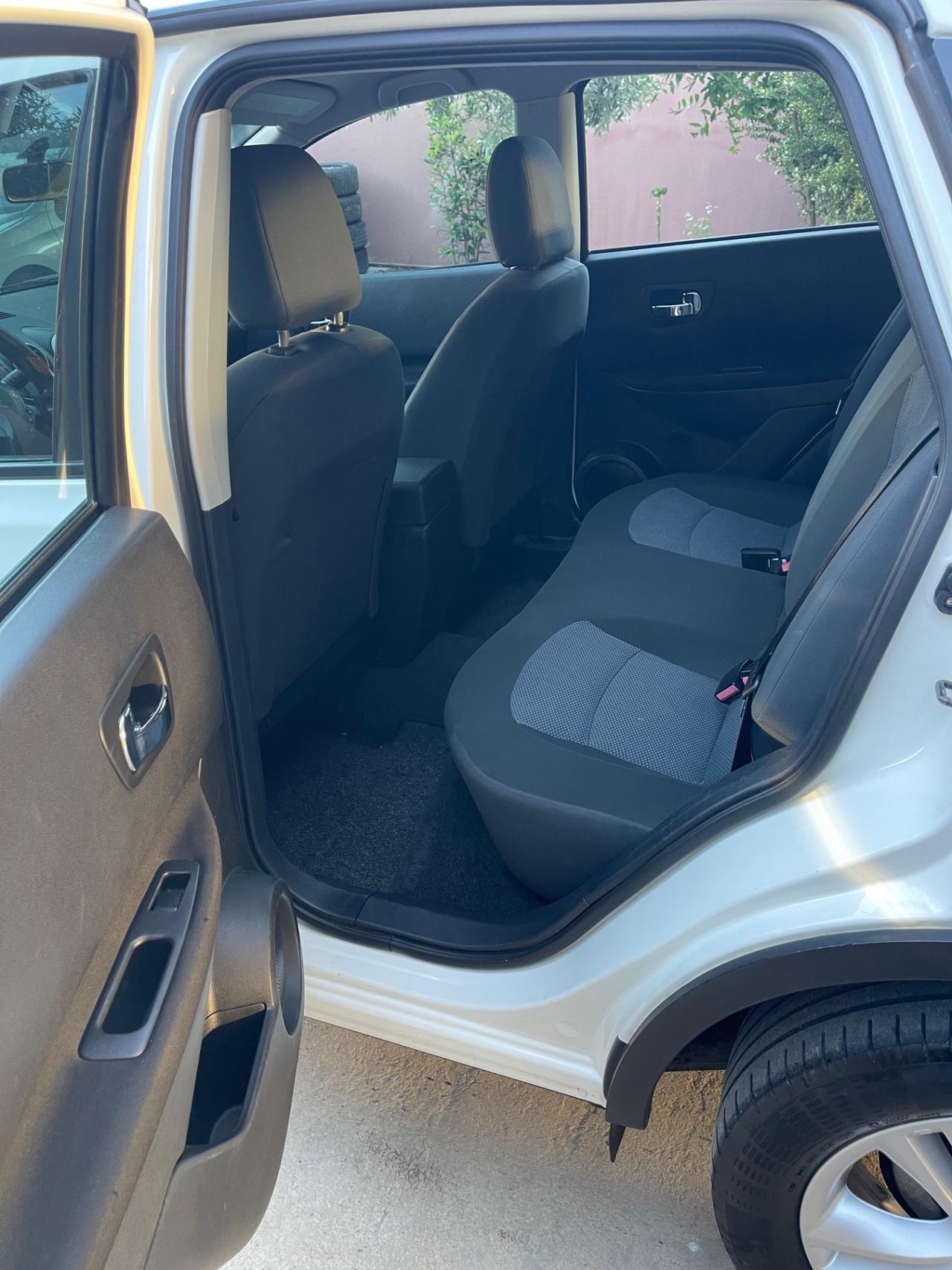 Nissan Qashqai 1.5 dCi DPF Tekna