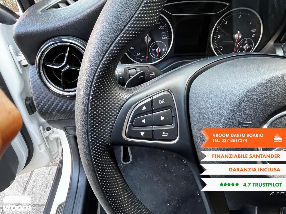 MERCEDES GLA (X156) GLA 200 d Automati...