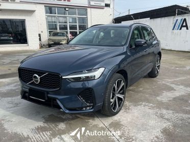 Volvo XC60 B4 197+14 CV AWD Automatica Mild Hybrid Diesel Plus Dark in Conto Vendita