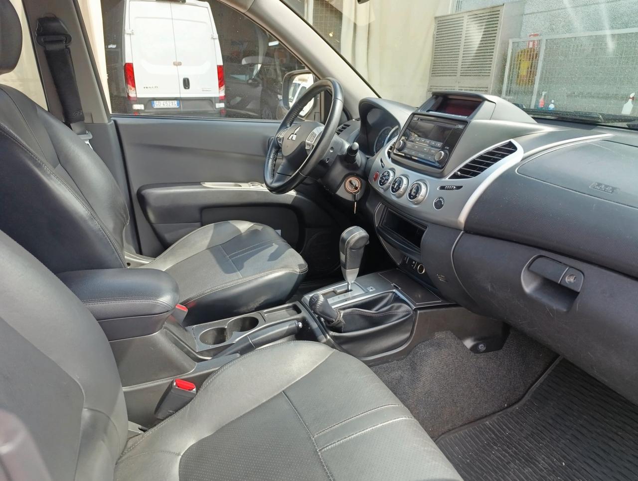 Mitsubishi L200 Double Cab L200 d.cab 2.5 di-d Intense Plus 178cv N1 E5