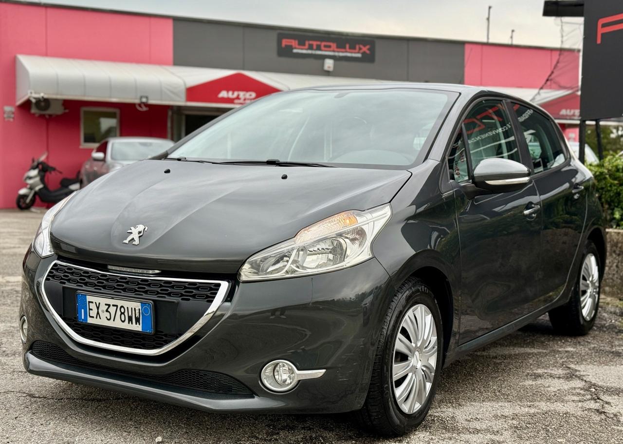 Peugeot 208 1.4 HDi 68 CV 5 porte OK NEO PATENTATI
