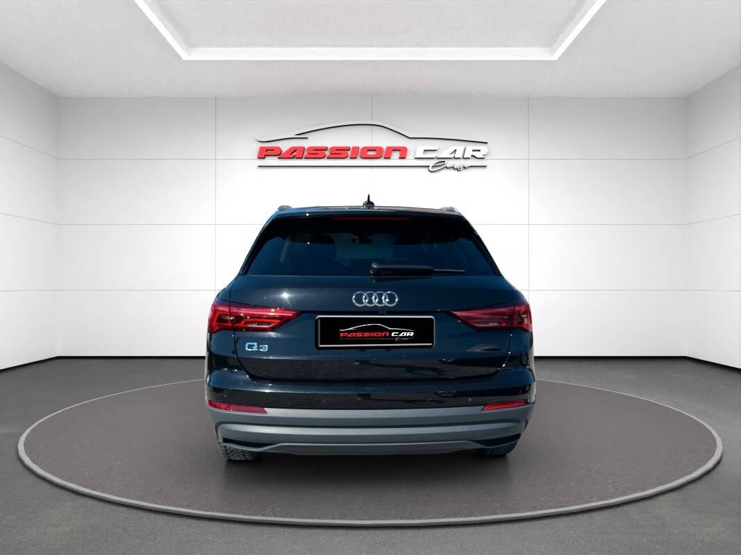 Audi Q3 35 2.0 tdi Business s-tronic