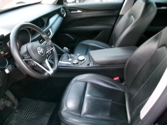 Alfa Romeo Stelvio 2.2 Turbodiesel 210 CV AT8 Q4 Executive