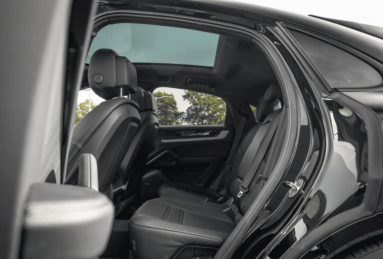 PORSCHE CAYENNE COUPE 3.0 V6 E-HYBRID