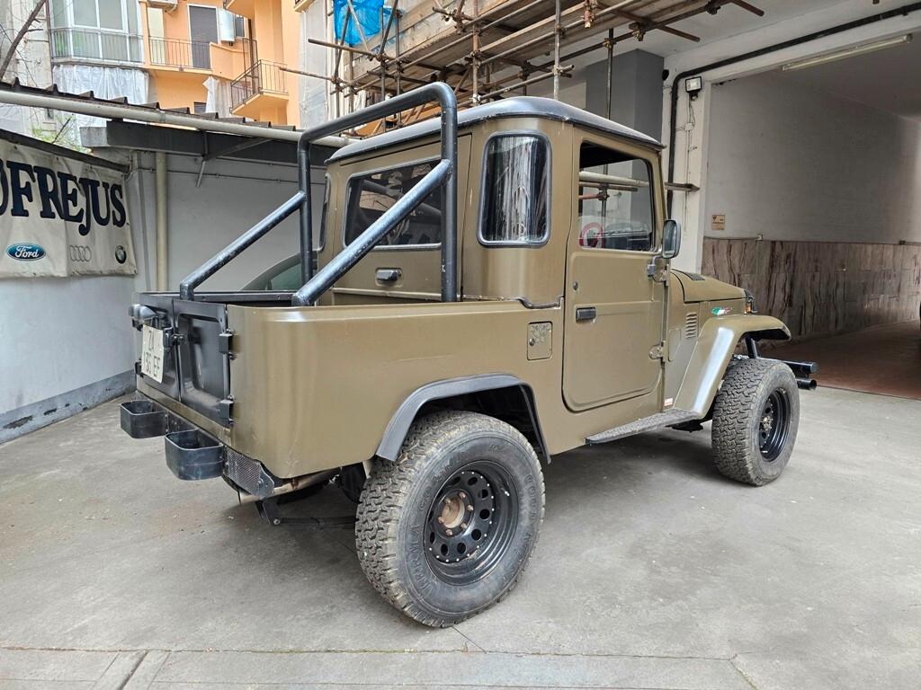 Toyota Land Cruiser BJ 40 3.0d
