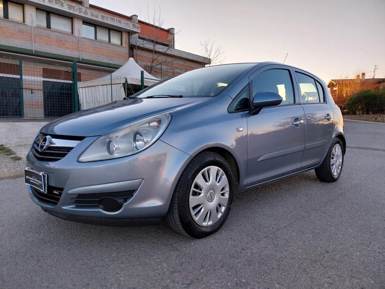 Opel Corsa 1.2 5 porte Club GPL - ok neopatentati