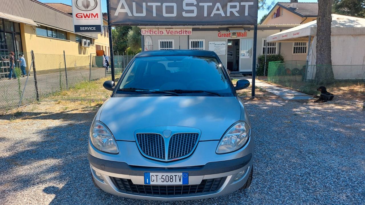 Lancia Ypsilon 1.2 Argento