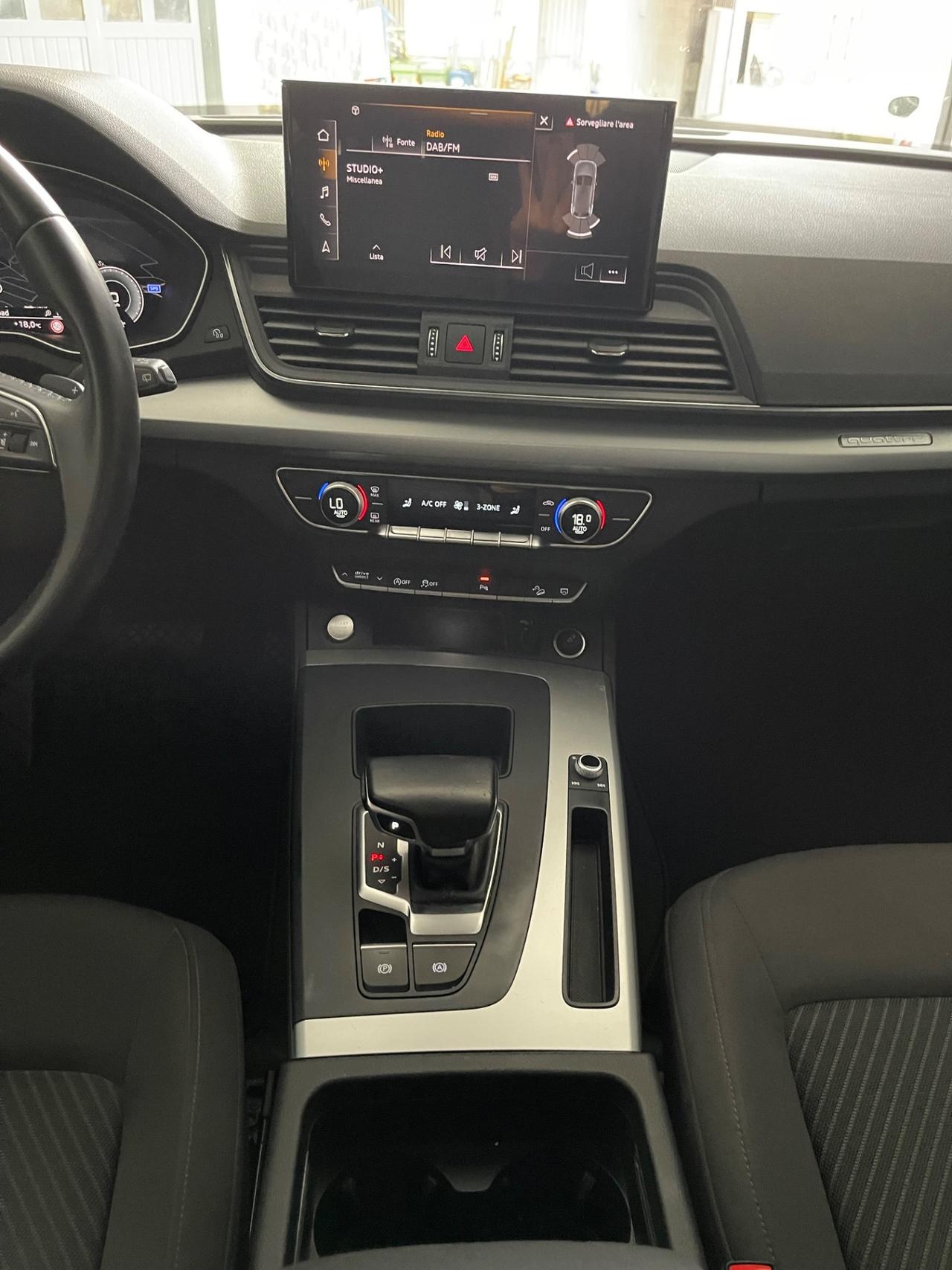 Audi Q5 40 TDI 204 CV quattro S tronic Identity Black