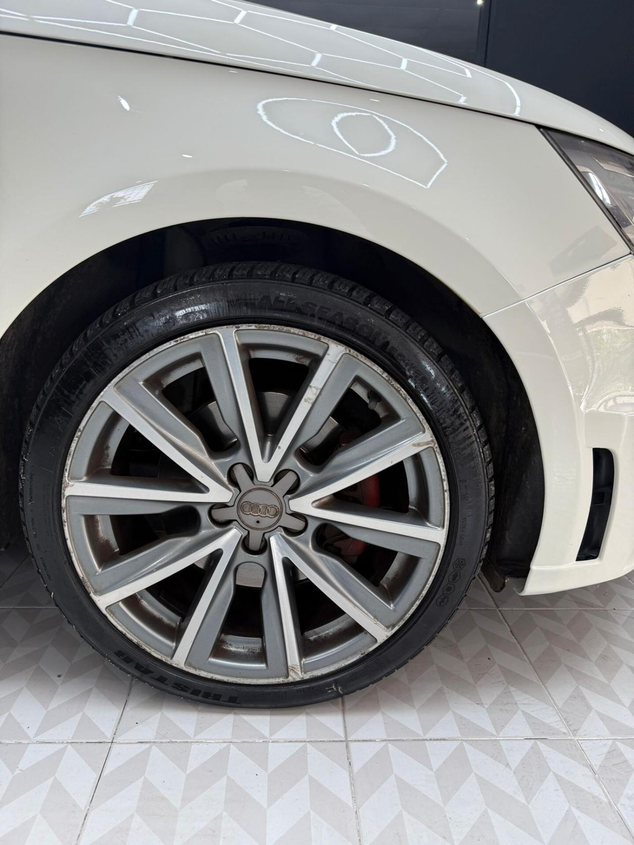 Audi A1 S-LINE AUTOMATICA
