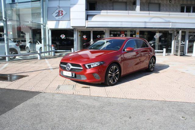 MERCEDES-BENZ A 200 Sport