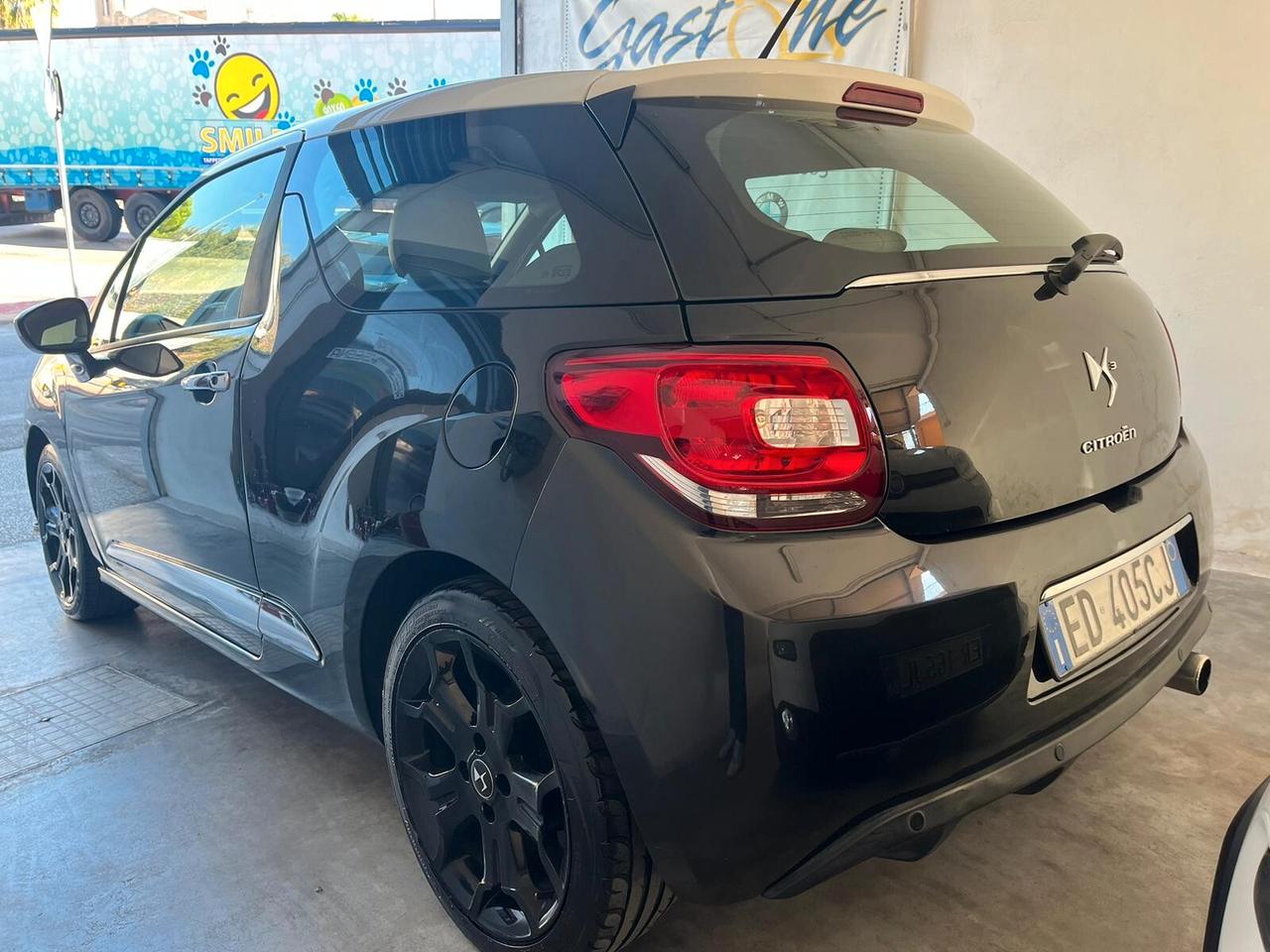 DS3 3 1.4 HDi 70 Just Black