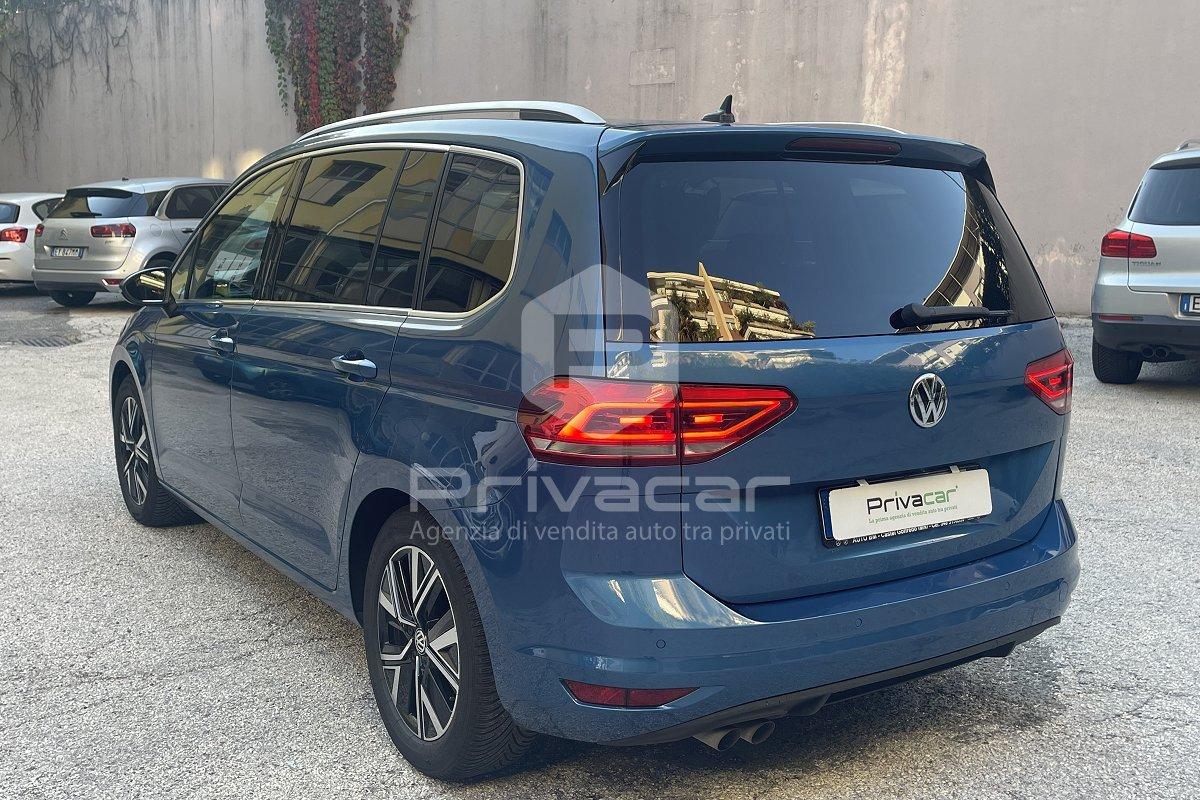 VOLKSWAGEN Touran 2.0 TDI 150 CV SCR DSG Executive BlueMotion Tech.