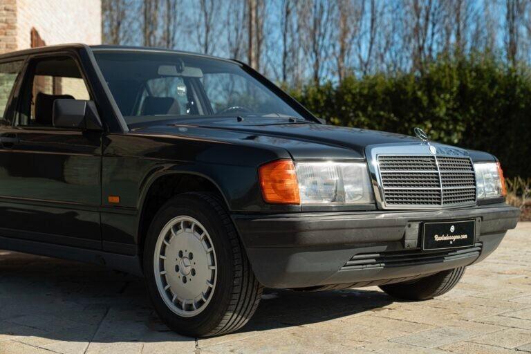 1988 MERCEDES-BENZ 190 E - MER00293