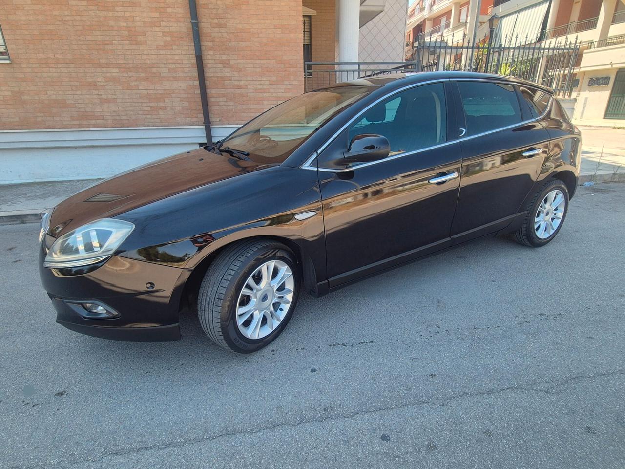 Lancia delta 2.0 multijet 165cv gold anno 2011