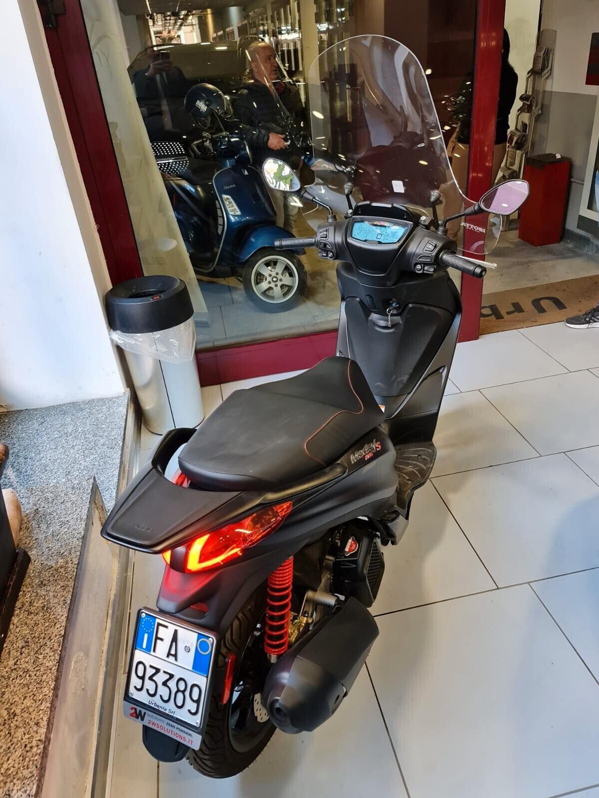 Piaggio Medley 125 S s NOLEGGIO GIORNALIERO/LUNGO TERMINE