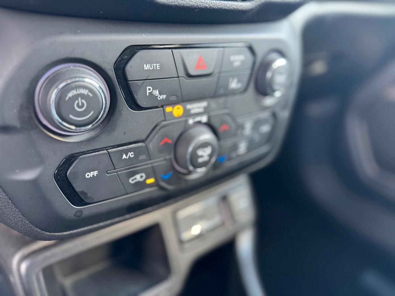 JEEP RENEGADE 1.0cc TURBO I3 120cv 4X2 LONGITUDE