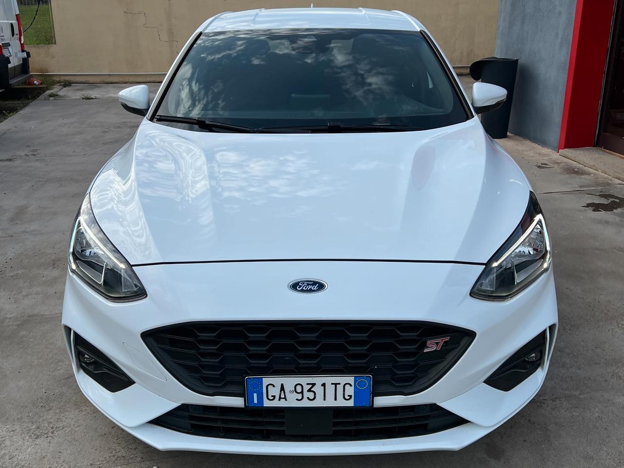 Ford Focus 1.0 EcoBoost ST-LINE